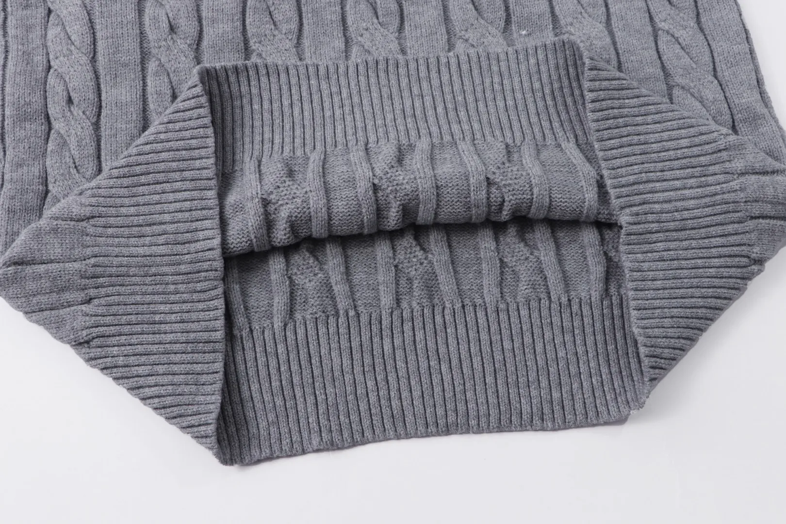 P230 RALPH LAUREN Ralph Lauren seven-color classic small label embroidered stand-collar long-sleeved half-zip knitted sweater tops for men and women seven colors Color: black white gray royal blue pink sky blue khaki code number: S M L XL material: cotton